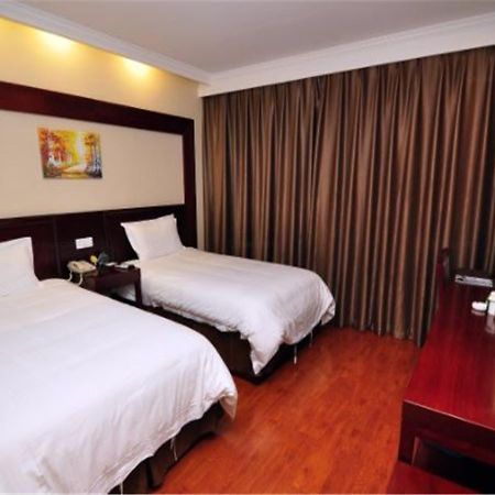 Greentree Inn Yunnan Kunming Chenggong University City Shilin Street Express Hotel Exterior foto